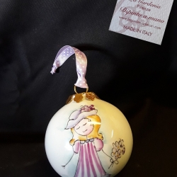 Palla di Natale con bimba romantica